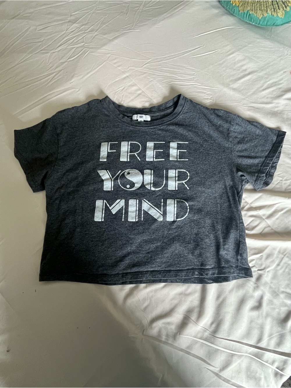 Nordstroms Free Your Mind Gray Graphic Top XS
